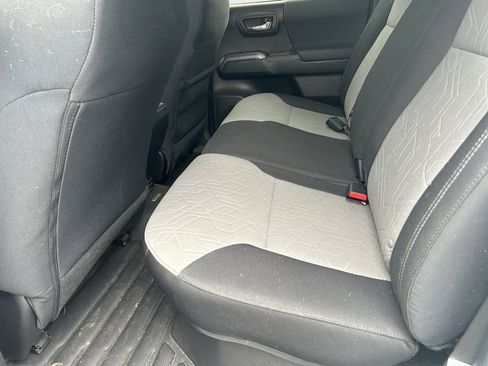 Used 2023 Toyota Tacoma TRD Sport image 14