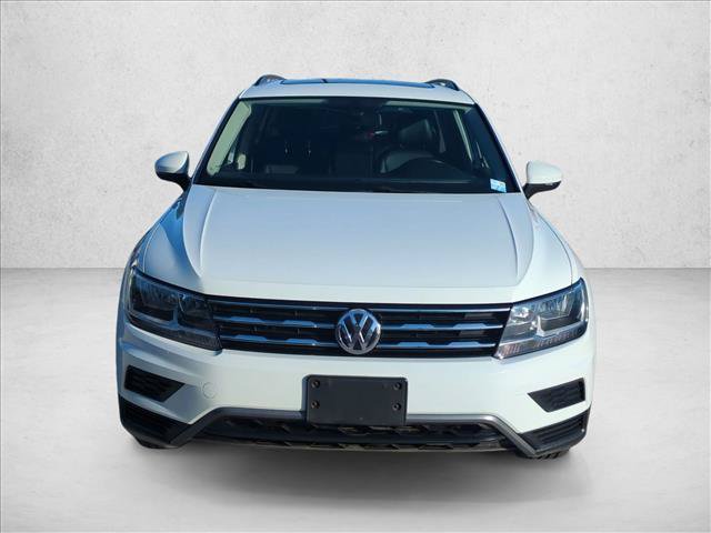 Used 2019 Volkswagen Tiguan SE w/ Panoramic Sunroof Package FWD image 2