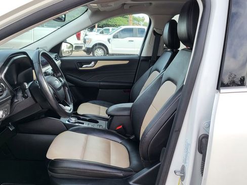 Used 2021 Ford Escape Titanium w/ Titanium Elite Package image 25