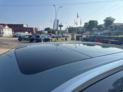 Used 2025 INFINITI QX60 Luxe image 10