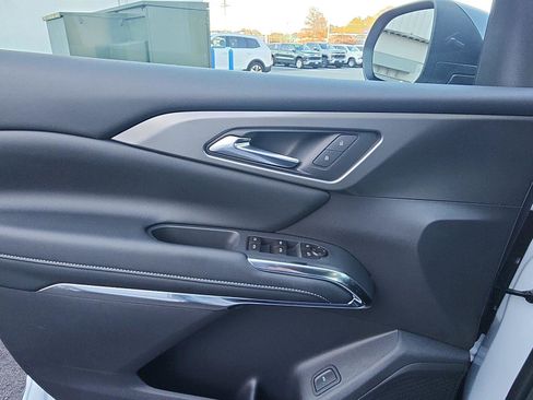 New 2026 Chevrolet Traverse LT w/ LPO, Floor Liner Package image 18