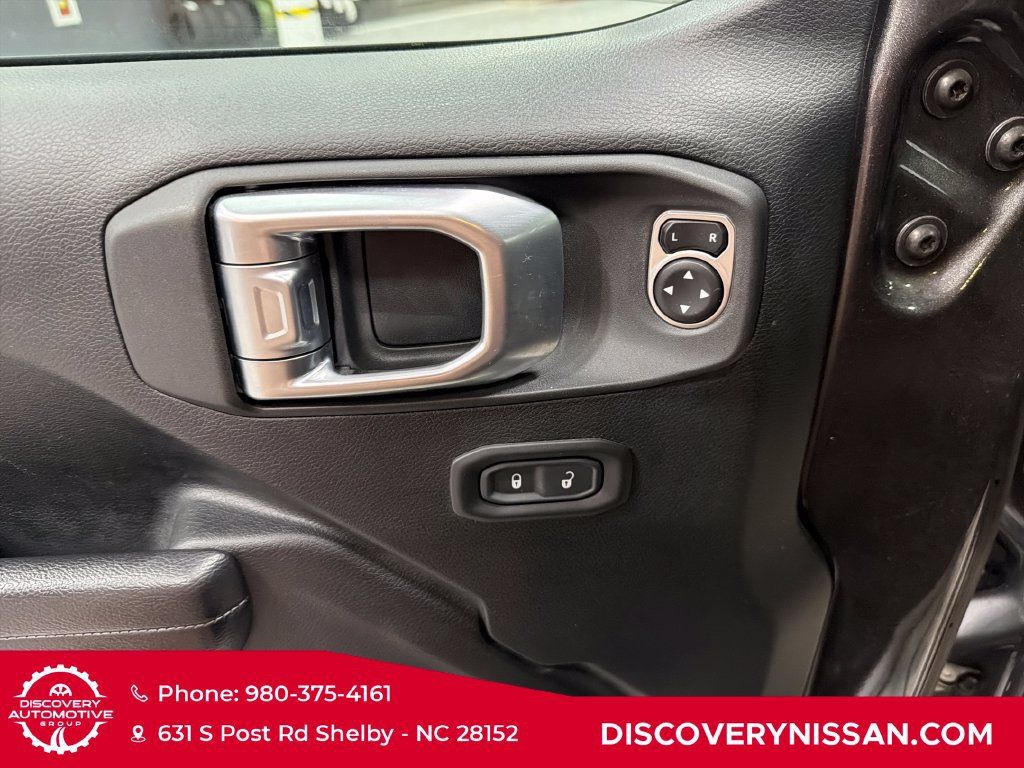 Used 2019 Jeep Wrangler Unlimited Sport S AWD/4WD image 11