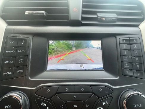 Used 2015 Ford Fusion SE w/ Equipment Group 202A image 18