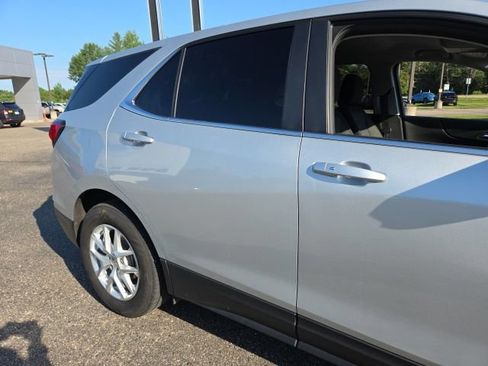 Used 2022 Chevrolet Equinox LT AWD/4WD image 31