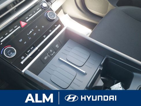 New 2026 Hyundai Santa Fe SE image 22