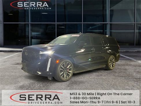 Used 2021 Cadillac Escalade ESV Sport Platinum image 1