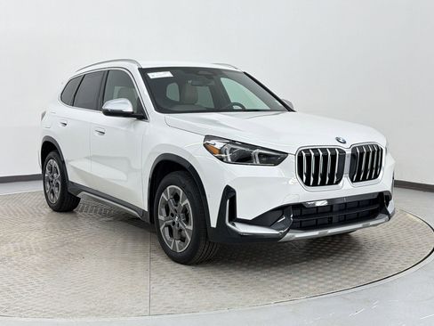 Certified 2023 BMW X1 xDrive28i w/ Convenience Package image 7