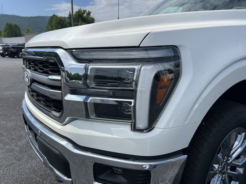 New 2025 Ford F150 Lariat w/ Equipment Group 501A Mid image 10