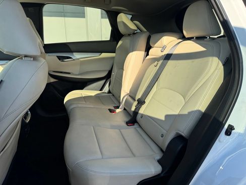 Used 2021 INFINITI QX50 Luxe FWD image 11