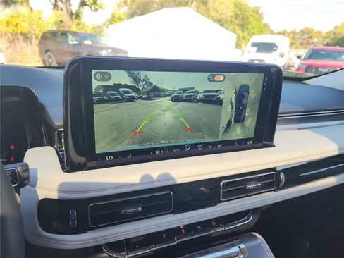 New 2026 Lincoln Aviator 2WD image 36
