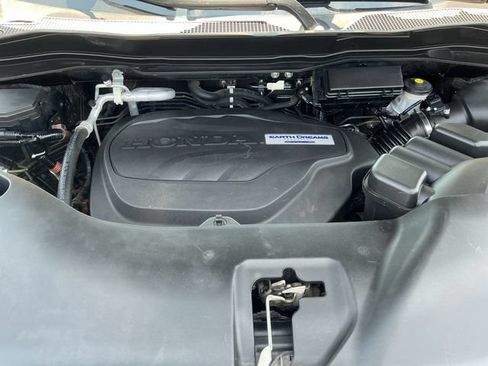 Used 2017 Honda Pilot Touring image 30