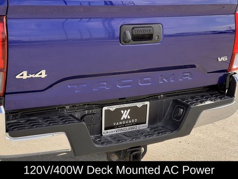 Used 2022 Toyota Tacoma TRD Off-Road image 7