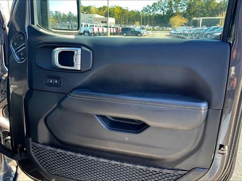 Used 2021 Jeep Wrangler Unlimited Sahara w/ Safety Group image 23