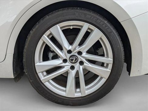 Used 2022 Lexus IS 300 image 15