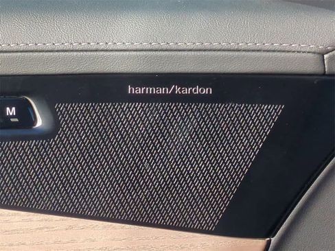 New 2026 Volvo XC90 B6 Plus w/ Protection Package Premier image 29