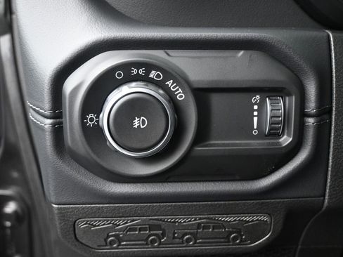 New 2025 Jeep Wrangler Sahara w/ Technology Group image 21