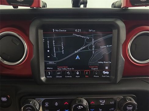 Used 2022 Jeep Wrangler Unlimited Rubicon w/ Xtreme Recon 35" Tire Package image 16