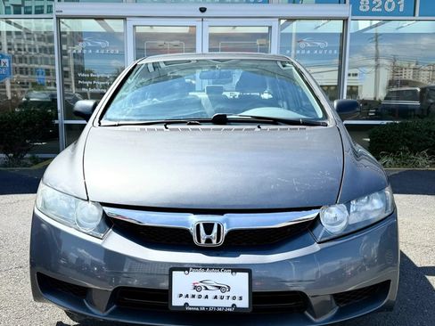 Used 2010 Honda Civic DX-VP image 2