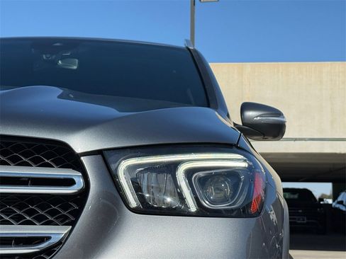 Used 2022 Mercedes-Benz GLE 350 w/ Premium Package image 3