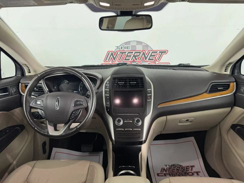 Used 2019 Lincoln MKC Select w/ Select Plus Package AWD/4WD image 11