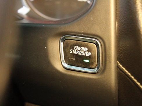 Used 2020 GMC Acadia SLE image 27