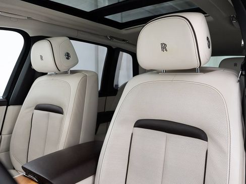 Certified 2019 Rolls-Royce Cullinan AWD/4WD image 16