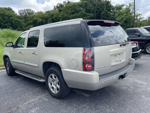 Used 2007 GMC Yukon XL Denali AWD/4WD image 5