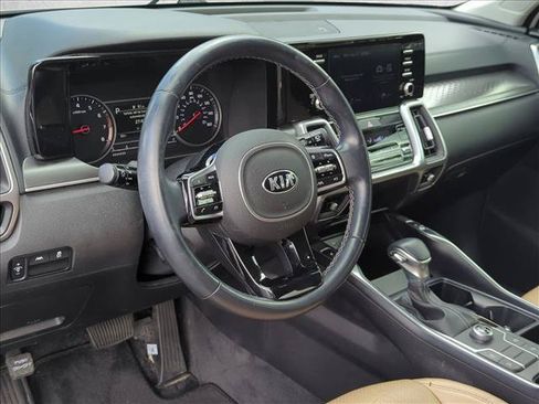Used 2021 Kia Sorento S w/ Panoramic Sunroof Package FWD image 8