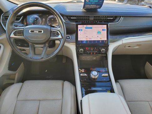 Used 2022 Jeep Grand Cherokee Overland w/ Adv Protech Group III image 25