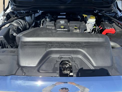 Used 2024 RAM 3500 Laramie image 35
