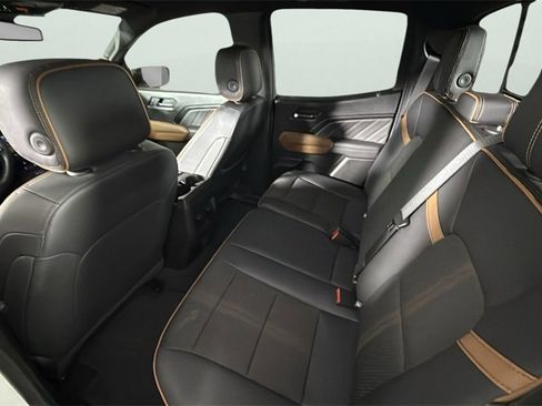 Certified 2024 GMC Canyon AT4 w/ Canyon Safety Plus Package image 26