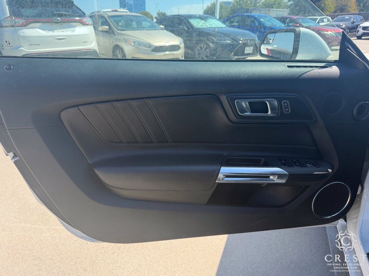 Used 2020 Ford Mustang Premium RWD image 9