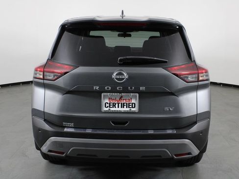 Certified 2022 Nissan Rogue SV FWD image 11