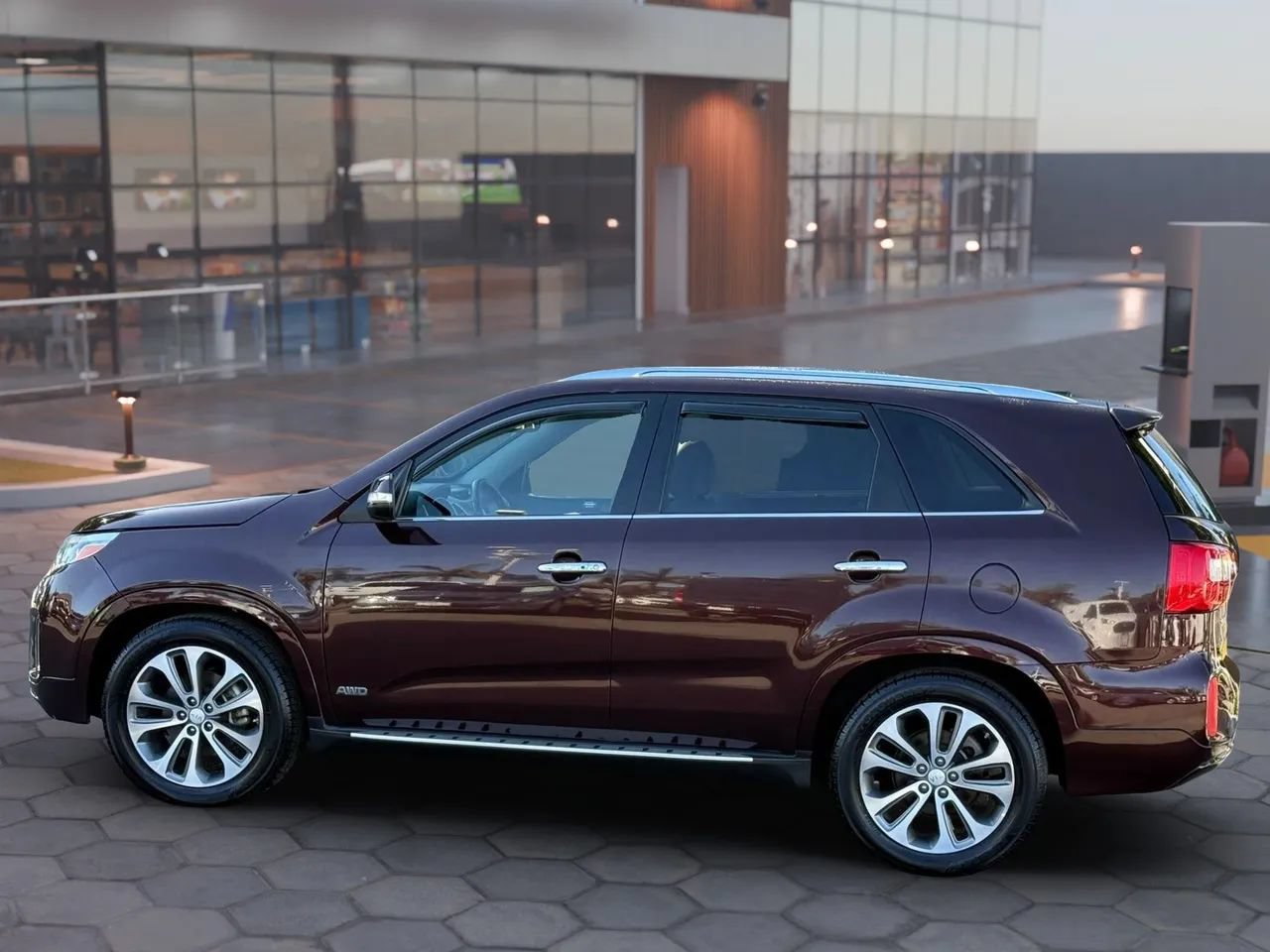 Used 2015 Kia Sorento SX AWD/4WD image 3