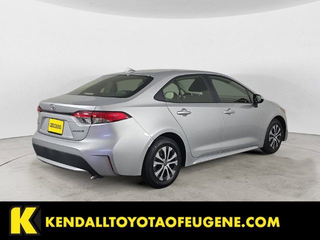 Used 2022 Toyota Corolla LE FWD image 5
