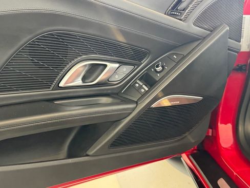 Used 2021 Audi R8 V10 w/ Premium Package image 29