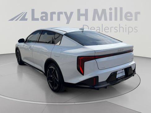 Used 2025 Kia K4 GT-Line w/ GT-Line Premium Package FWD image 3