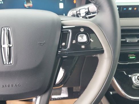 New 2026 Lincoln Corsair Reserve w/ Jet Appearance Package image 18