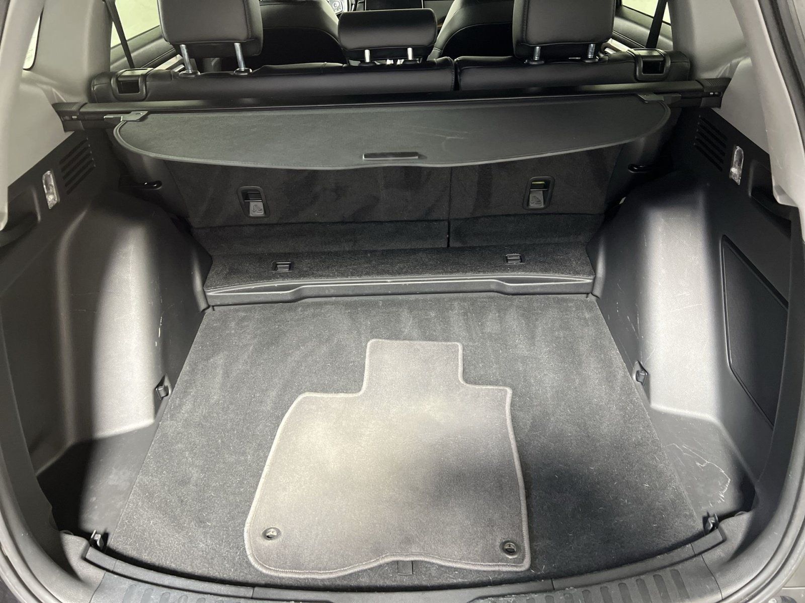 Used 2018 Honda CR-V Touring image 26