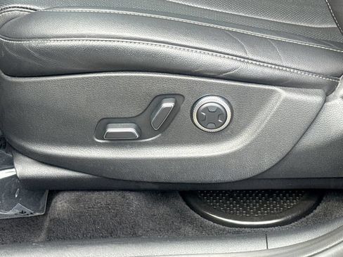 Used 2024 Genesis GV80 2.5T AWD/4WD image 14