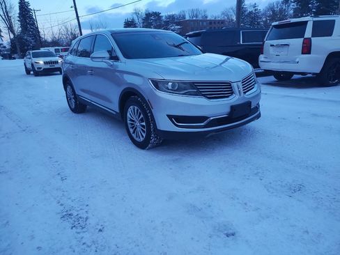 Used 2016 Lincoln MKX Select w/ Select Plus Package image 29