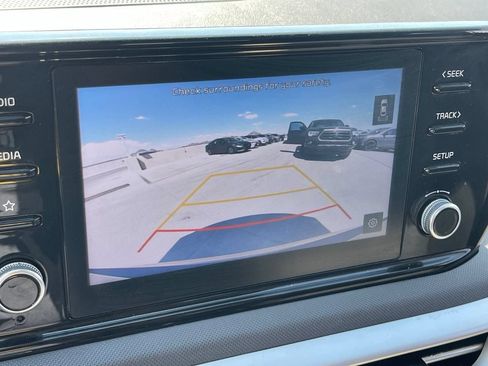 Used 2022 Kia K5 LXS FWD image 11