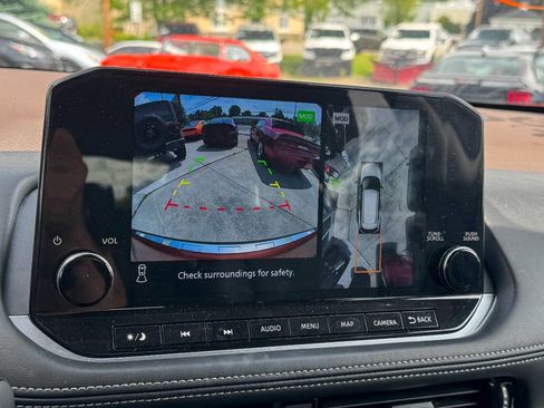 Used 2022 Nissan Rogue SL w/ SL Premium Package image 27