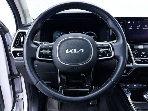 Used 2022 Kia Sorento SX Prestige image 32