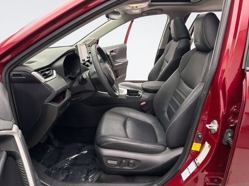 Used 2020 Toyota RAV4 Limited w/ All Weather Liner Package AWD/4WD image 11