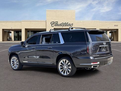 Certified 2026 Cadillac Escalade ESV Platinum Luxury w/ LPO, Radiant Package AWD/4WD image 7