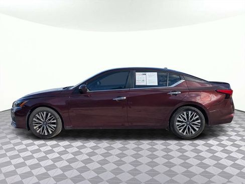 Used 2023 Nissan Altima 2.5 SV image 7