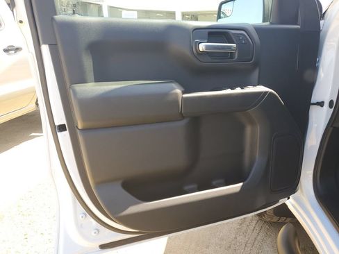 Used 2024 Chevrolet Silverado 1500 Custom Trail Boss w/ Turbomax Blackout Package AWD/4WD image 20