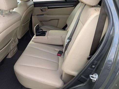 Used 2012 Hyundai Santa Fe Limited FWD image 16