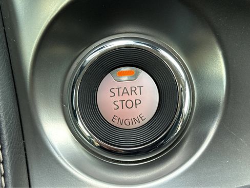 Used 2023 Nissan Maxima SV w/ Floor Mat Group image 10